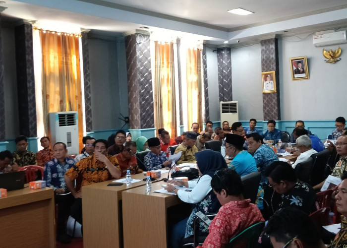 Bupati Rachmat Pimpin Rapat Kerja, Bahas Target Prioritas Pembangunan 2026