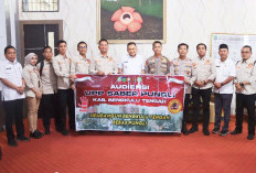 Audiensi Tim Saber Pungli, Bupati Rachmat Ingatkan ASN Harus Jalankan Tugas Sesuai Aturan