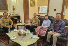 Setengah Dibuka