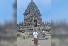 Abhiseka dan Parisudha Agung Upaya Muliakan Candi Prambanan