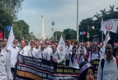 Ribuan Guru Madrasah Swasta Demo Bawa 4 Tuntutan, Ada Soal PPPK