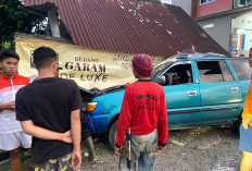 Mobil Minibus Hilang Kendali Tabrak Warung Manisan di Taba Penanjung, 6 Orang Luka-Luka