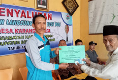 BLT Dana Desa Tahap Pertama Disalurkan di Karang Tinggi, 13 KPM Terima Bantuan