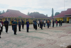 Jelang Lomba, Drumband SMKN 2 Benteng Gecar Latihan  