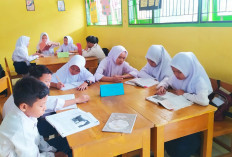 Plafon Bangunan SMPN 4 Bengkulu Tengah Mulai Bocor, Kegiatan Belajar Mengajar Terganggu 