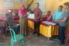8 KPM di Dusun Anyar Terima BLT DD Rp900 Ribu, Ini Harapan Kades Arman