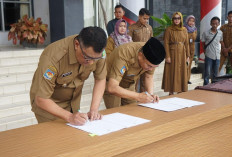 Pejabat di Bengkulu Tengah Tandatangani Perjanjian Kinerja, Ini Pesan Pj Bupati