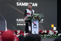 Kaesang Lantik Pengurus DPW PSI Papua Tengah, Kader Teriakkan Nama Jokowi