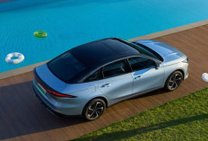 Geely Memperkenalkan Sedan PHEV Terbaru