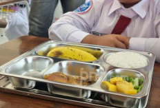 Ratusan Pelajar di Kadungora Garut Keracunan Diduga Konsumsi Paket MBG