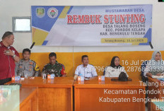 Tangani Stunting, Pemdes Talang Boseng Salurkan BLT dan Laksanakan PMT