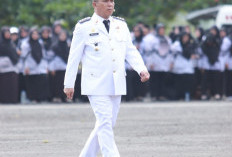 Di Tengah Kondisi Sakit, Hendri Irawan Tak Goyah Pimpin Upacara HUT Bengkulu Tengah
