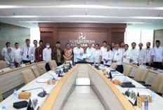 Tingkatkan Potensi Zakat, BAZNAS Serahkan SK UPZ Kementerian Pekerjaan Umum