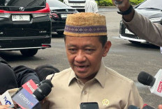 Menteri Bahlil Siapkan Satgas Khusus Percepat Konversi Motor Listrik, Target 6 Juta per Tahun