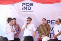 Tinjau Langsung Penyaluran BSU di Makassar, Menaker Ingin Bantuan Tepat Sasaran