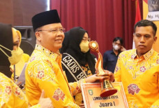 Pemuda Tamatan SD Taklukkan Pasar Kerajinan Nasional Lewat Kincir Air Bambu