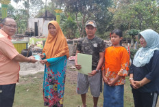 Bantuan Bagi Korban Kebakaran Rumah di Desa Talang Pauh Berdatangan, Dokumen Adminduk Hangus Ikut Diserahkan