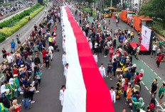 BPIP Membentangkan Bendera Merah Putih Sepanjang 300 Meter dalam Kirab Pancasila 2024