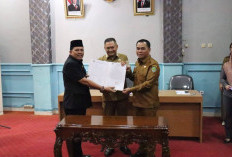 Hari Pertama Masuk Kantor, Bupati Gelar Penandatanganan Pakta Integritas Kepala OPD dan Camat se-Benteng