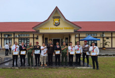 Ungkap Kasus Perambahan Hutan, Sepuluh Personel Polres Bengkulu Tengah Diganjar Penghargaan BKSDA