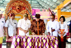Utsawa Dharmagita Tingkat Provinsi Digelar, Gubernur Rohidin Pesankan Pentingnya Semangat Beragama