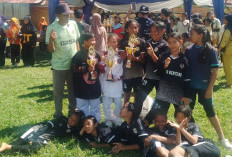 Berbekal Latihan di Lahan Warga, Tim Sepak Bola Putri SDN 18 Juarai O2SN Tingkat Kecamatan Pondok Kelapa