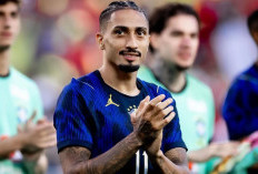 Raphinha Alami Cedera Otot Paha Kanan, Absen dari Piala Dunia 2026?