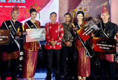 Bujang Gadis Bengkulu Tengah Raih Juara Tiga dan Favorit di Ajang Bujang Gadis Bengkulu 2025