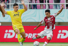 Darah Mewarnai Laga Persis Solo Vs Persik Kediri, 3 Gol, 8 Kartu Kuning