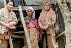 Usai Berkunjung, Pejabat Dinsos Sempat Ragu Lansia 70 Tahun di Bengkulu Tengah Ini Huni Gubuk Reot