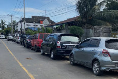 BBM Krisis di Bengkulu Tengah, Pengiriman Terhambat, Antrean Mengular
