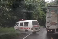 BREAKING NEWS: Kecelakaan Beruntun di Liku Sembilan Bengkulu Tengah Libatkan 3 Mobil, 2 Motor