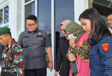 BREAKING NEWS: Kasus Dugaan Korupsi, Mantan Kepala Sekretariat Bawaslu Bengkulu Tengah Ditahan Jaksa