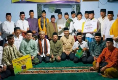 Kedatangan Rombongan Pemprov Bengkulu, Masjid di Bengkulu Tengah ‘Banjir’ Bantuan
