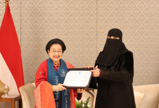 Megawati Terima Gelar Doktor Kehormatan dari Princess Nourah University Arab Saudi