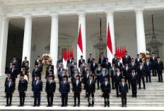 CELIOS Sebut 10 Menteri Perlu Di-reshuffle dengan Kinerja Buruk Selama Setahun