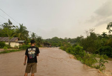 Hujan Deras Mengguyur Wilayah Bengkulu Tengah, Akses Jalan Desa Lagan Bungin-Semidang Tertutupi Banjir