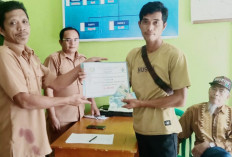7 KPM Desa Curup Terima BLT DD Tahap Pertama, Masing-Masing Rp 900 Ribu