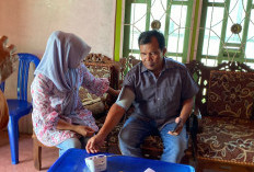 Imun Tubuh Melemah, Anggota Panwascam Taba Penanjung Cek Kesehatan 