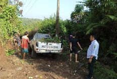 Akses Jalan Desa Sukarami-Tanjung Raman Licin, Warga Lakukan Aksi Goro