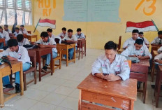 Asesmen Sumatif Akhir Semester SMA dan SMK Bengkulu Tengah Manfaatkan Kemajuan Teknologi