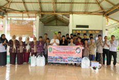 DKPP Bengkulu Tengah Peduli: Salurkan Takjil ke Tiga Pondok Pesantren