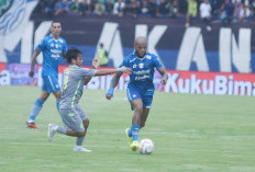 David Da Silva Hattrick, Persib Bikin Persebaya Dekat ke Jurang Degradasi