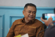 Bupati Bengkulu Tengah Pastikan Mutasi Eselon II Tetap Jalan: Tunggu Waktu Tepat