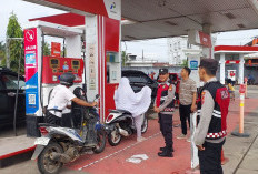 Isu Pengurangan Stok BBM Picu Kepanikan, Antrean Kendaraan Sempat Melonjak di SPBU Kembang Seri