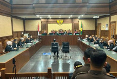 Hakim Tolak Eksepsi Nadiem dalam Kasus Korupsi Laptop Chromebook