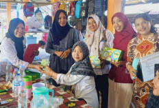 Dinas P3AP2KB Bagikan Alat Kontrasepsi Gratis di Pasar Tradisional Bengkulu Tengah