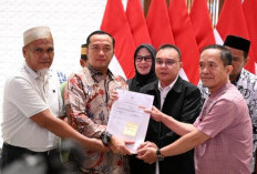 Prabowo Beri Rehabilitasi 2 Guru di Luwu Utara, Legislator PDIP Berkomentar Begini