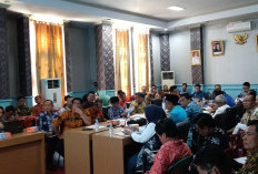 Bupati Rachmat Pimpin Rapat Kerja, Bahas Target Prioritas Pembangunan 2026