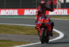 Hasil Sprint MotoGP Belanda: Pecco Bagnaia Terlalu Perkasa, Marquez Tumbang